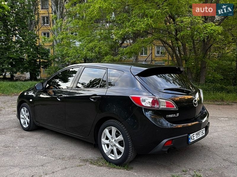 Хэтчбек Mazda 3 2009 в Кривом Роге