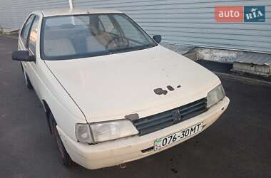 Седан Peugeot 405 1988 в Малині