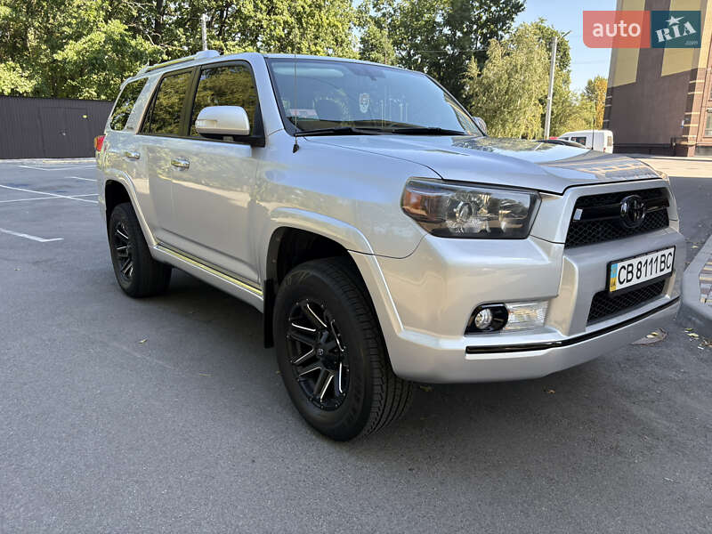 Внедорожник / Кроссовер Toyota 4Runner 2011 в Чернигове Внедорожник / Кроссовер Toyota 4Runner 2011 в Чернигове