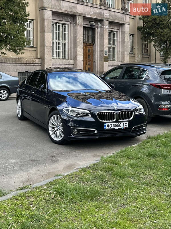 Седан BMW 5 Series 2014 в Ужгороде