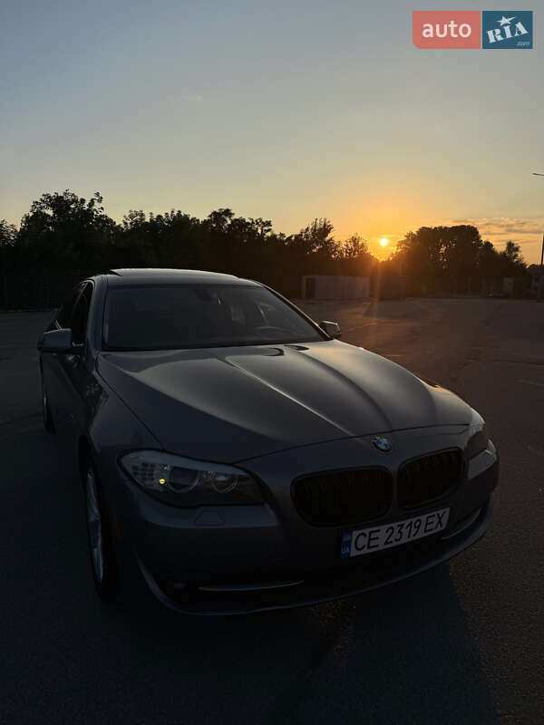 Седан BMW 5 Series 2012 в Черновцах