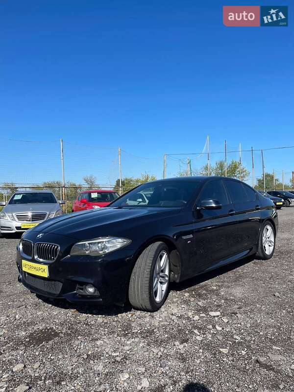 Седан BMW 5 Series 2014 в Ужгороде
