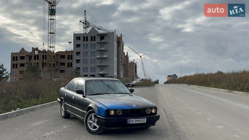 Седан BMW 5 Series 1989 в Ровно