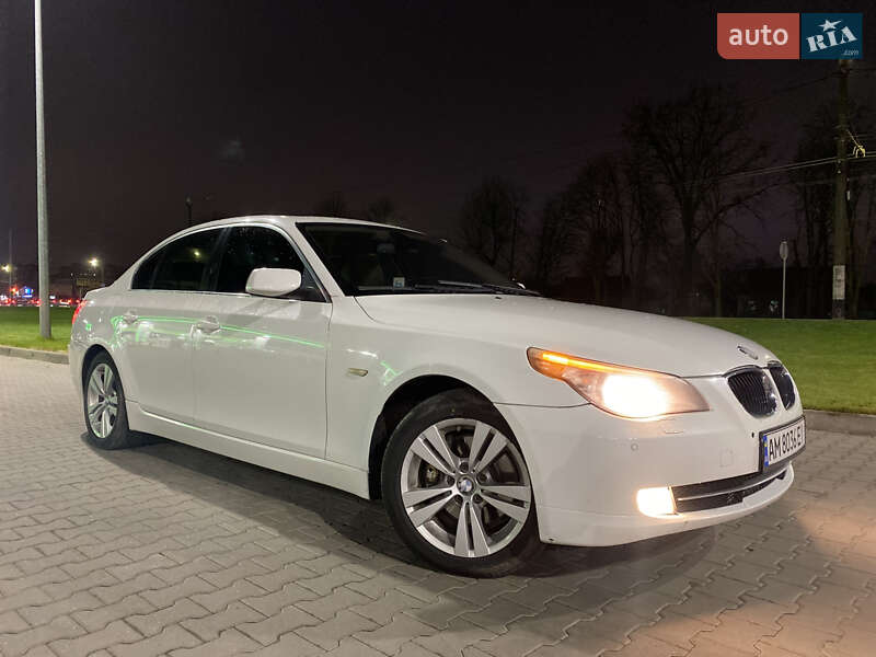 Седан BMW 5 Series 2009 в Житомире