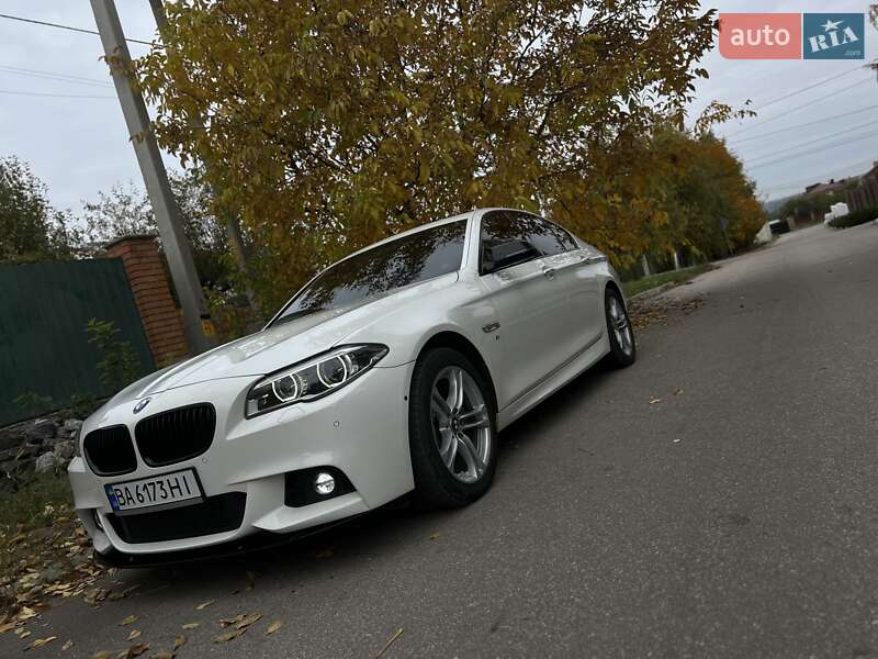 Седан BMW 5 Series 2016 в Кропивницком