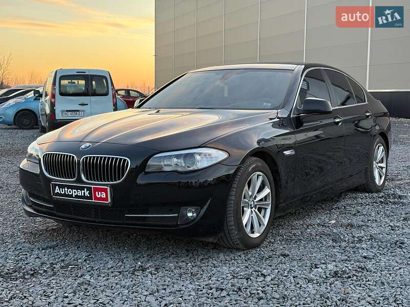 Седан BMW 5 Series 2013 в Львове