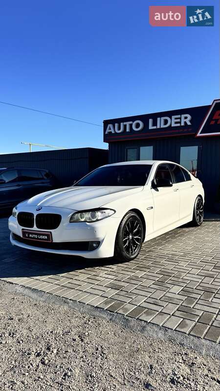 Седан BMW 5 Series 2013 в Кропивницком