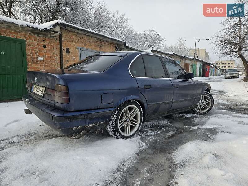 Седан BMW 5 Series 1992 в Терновке