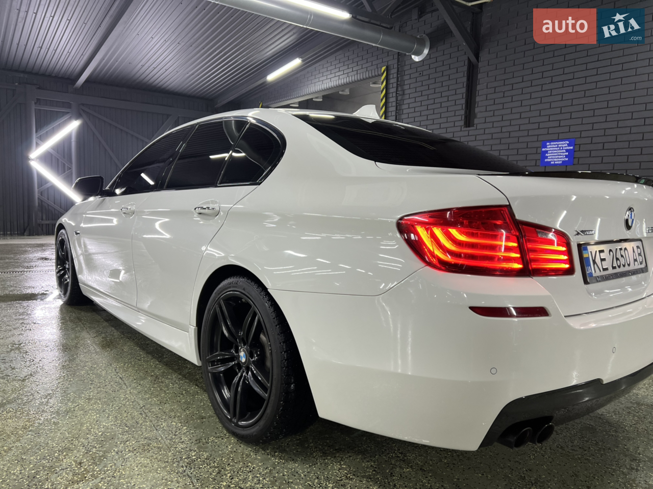 BMW 5 Series 2014 photo 2