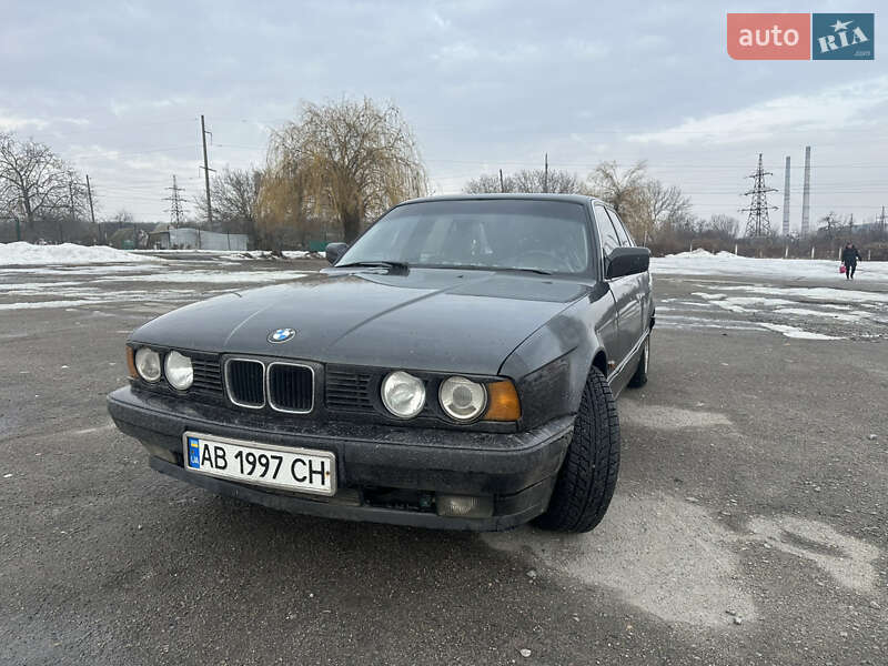Седан BMW 5 Series 1988 в Ладыжине Седан BMW 5 Series 1988 в Ладыжине