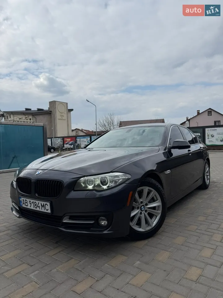 BMW 5 Series 2015 photo 2