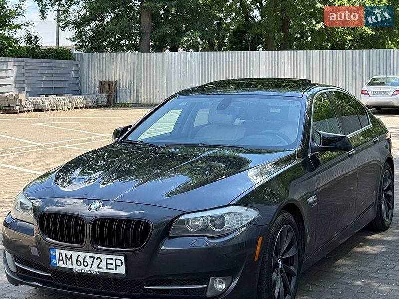 Седан BMW 5 Series 2012 в Киеве