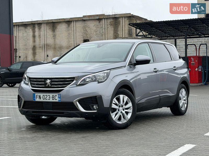 Внедорожник / Кроссовер Peugeot 5008 2020 в Дубно