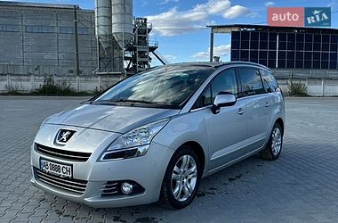 Микровэн Peugeot 5008 2012 в Калиновке