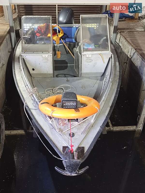 Катер UMS 500 2006 в Маяках Катер UMS 500 2006 в Маяках