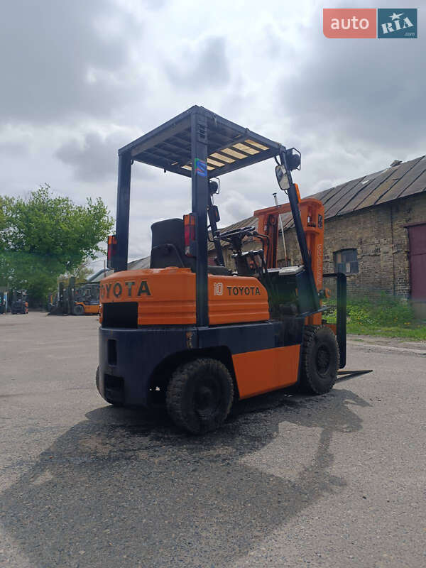 Вилочный погрузчик Toyota 5FGL 1999 в Черкассах