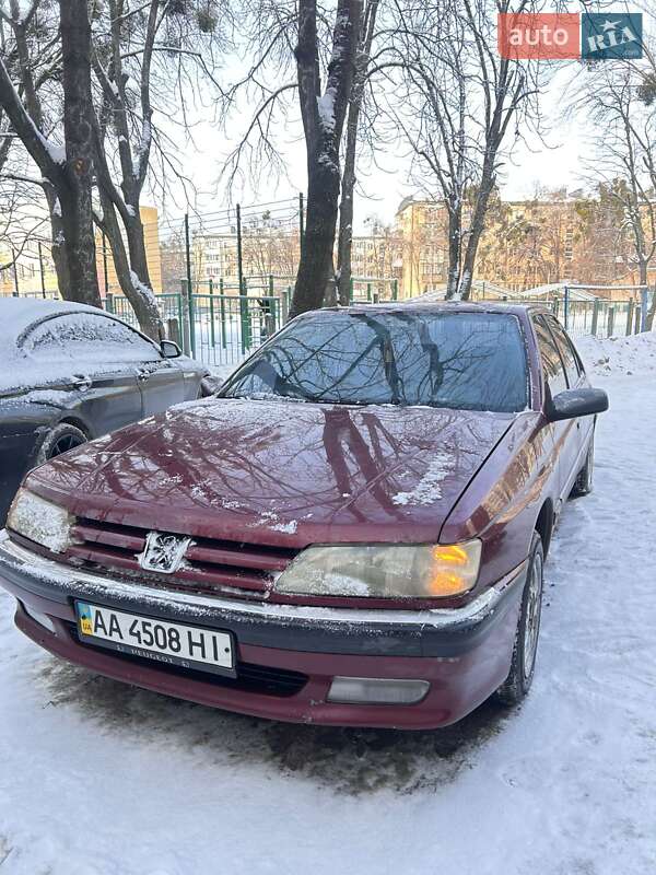 Седан Peugeot 605 1995 в Буче