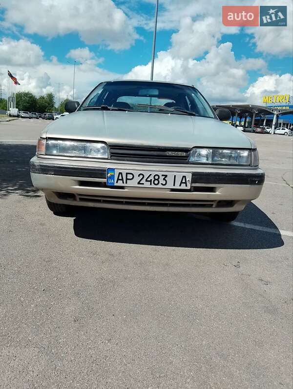 Хэтчбек Mazda 626 1990 в Запорожье Хэтчбек Mazda 626 1990 в Запорожье