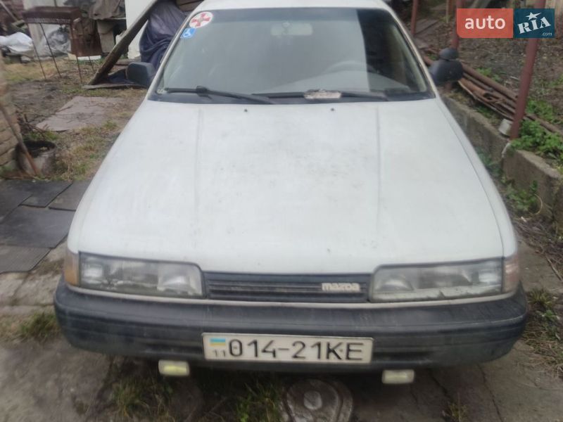 Хетчбек Mazda 626 1988 в Вишневому