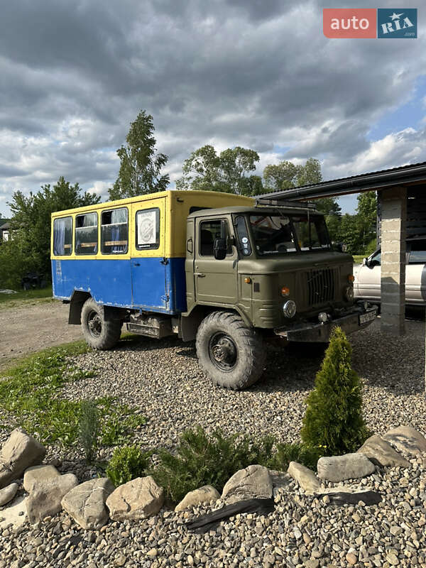 Грузопассажирский фургон ГАЗ 66 1986 в Рахове Грузопассажирский фургон ГАЗ 66 1986 в Рахове