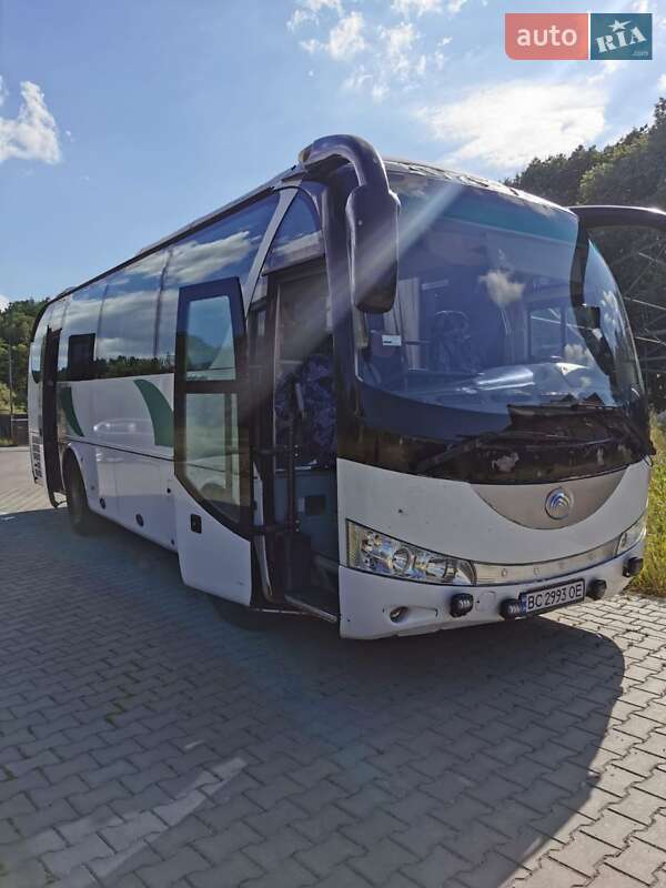 Городской автобус YUTONG 6831 2008 в Киеве