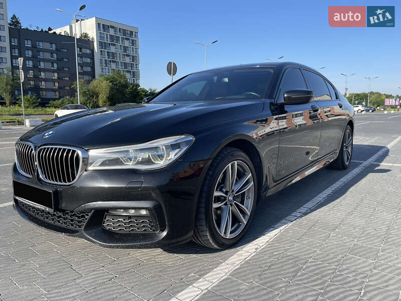 Седан BMW 7 Series 2017 в Львове Седан BMW 7 Series 2017 в Львове