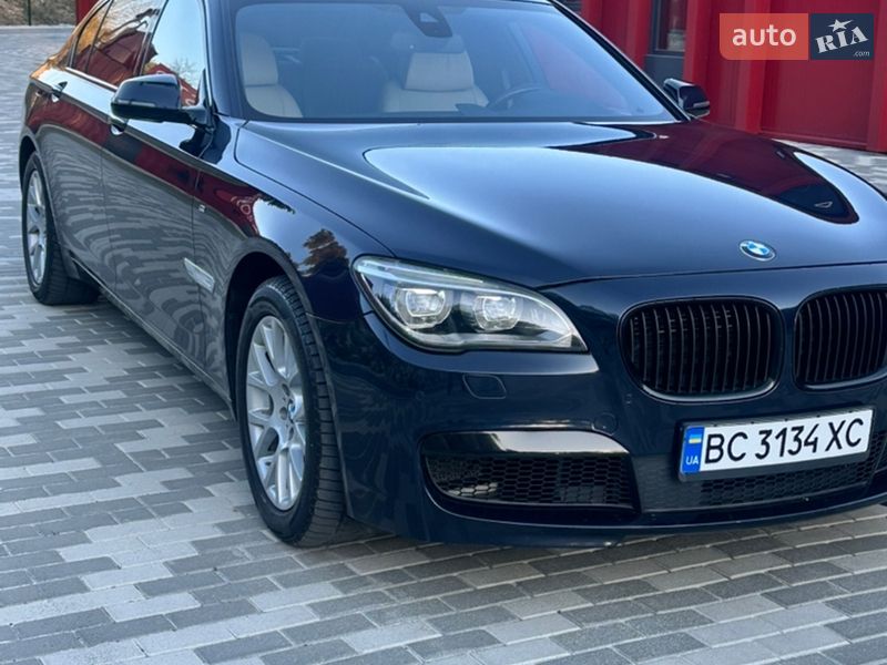 Седан BMW 7 Series 2013 в Львові