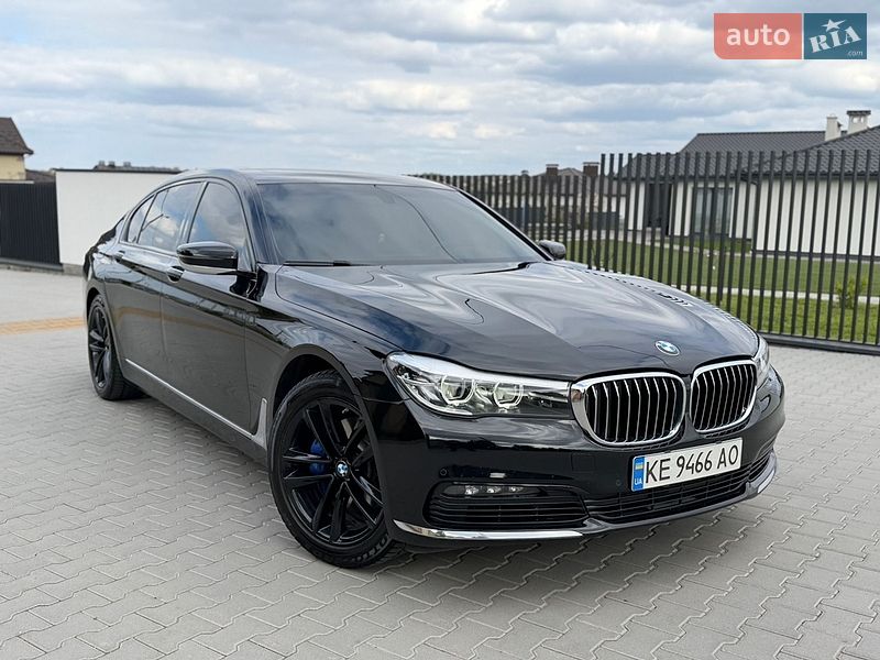 Седан BMW 7 Series 2017 в Хмельницком