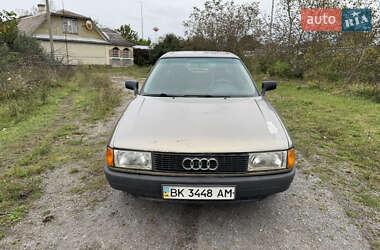 Седан Audi 80 1988 в Корце