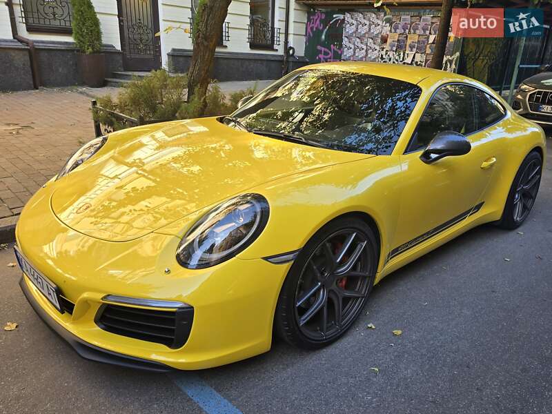 Купе Porsche 911 2018 в Киеве