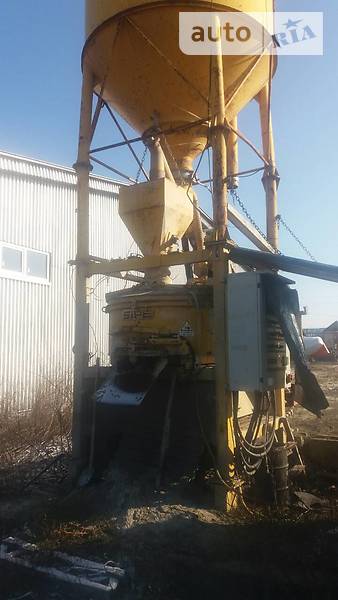 Бетономешалка (Миксер) 2006 в Мукачево