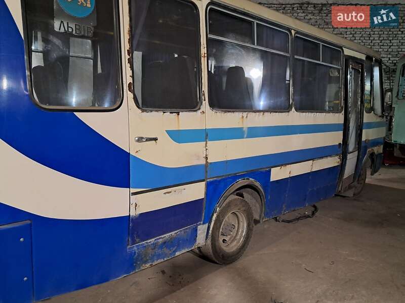 Приміський автобус БАЗ А 079 Эталон 2005 в Львові Приміський автобус БАЗ А 079 Эталон 2005 в Львові