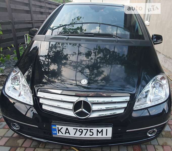 Хэтчбек Mercedes-Benz A-Class 2011 в Киеве Хэтчбек Mercedes-Benz A-Class 2011 в Киеве