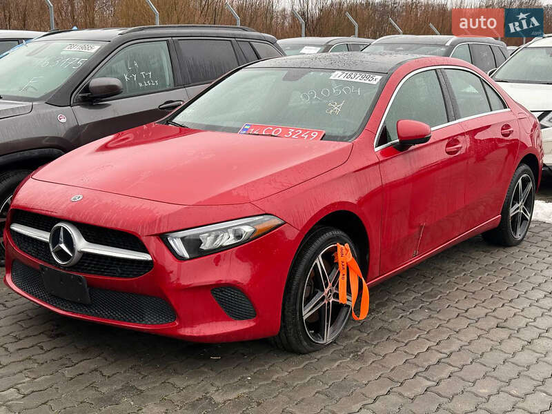 Седан Mercedes-Benz A-Class 2019 в Львове