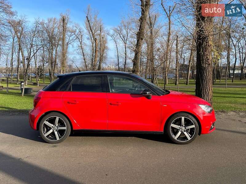 Хэтчбек Audi A1 2013 в Киеве