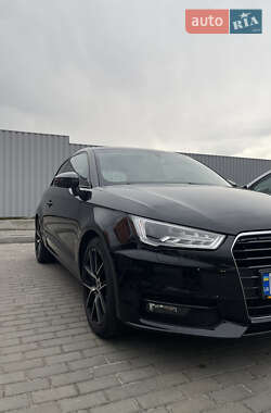 Хэтчбек Audi A1 2015 в Киеве