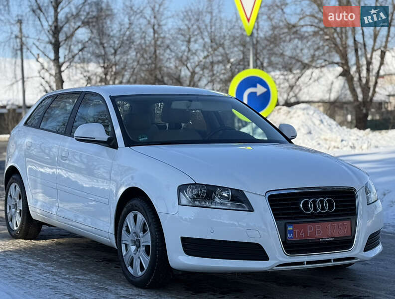 Хэтчбек Audi A3 2009 в Староконстантинове