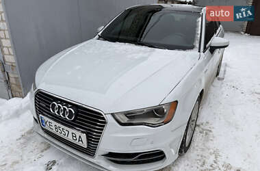Хэтчбек Audi A3 2016 в Днепре