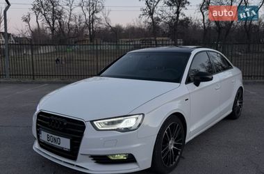 Седан Audi A3 2015 в Днепре