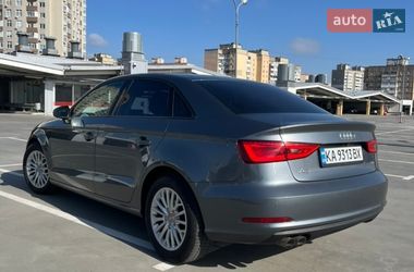 Седан Audi A3 2016 в Киеве