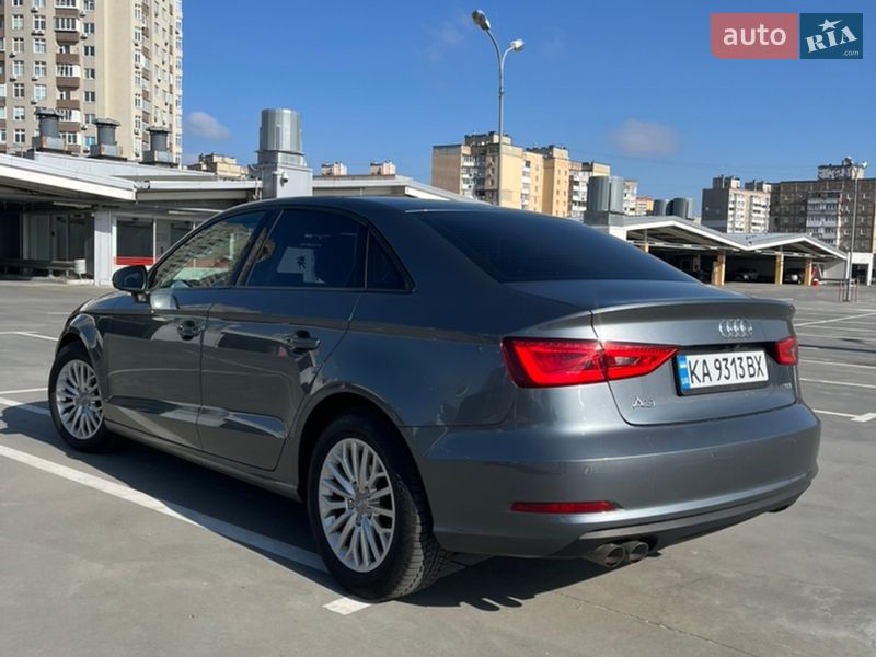 Седан Audi A3 2016 в Києві