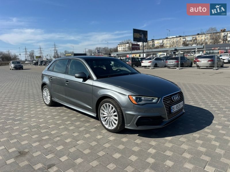 Хетчбек Audi A3 2015 в Полтаві