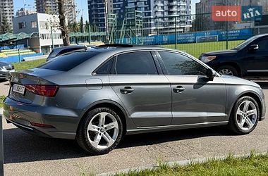 Седан Audi A3 2017 в Киеве