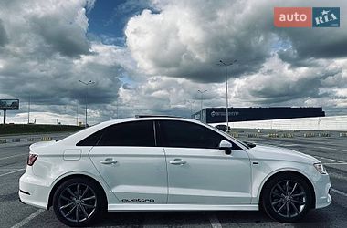 Седан Audi A3 2015 в Львові