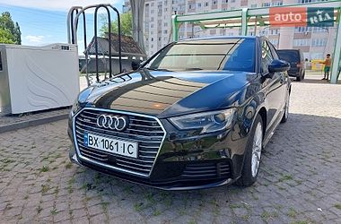 Хэтчбек Audi A3 2016 в Хмельницком