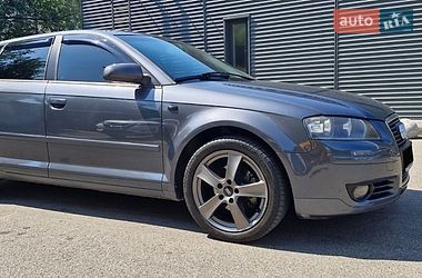 Хэтчбек Audi A3 2004 в Киеве