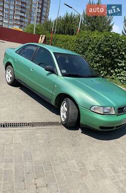 Седан Audi A4 1997 в Одесі