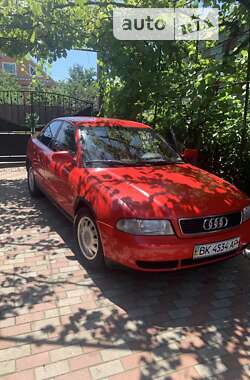 Седан Audi A4 1996 в Шепетівці