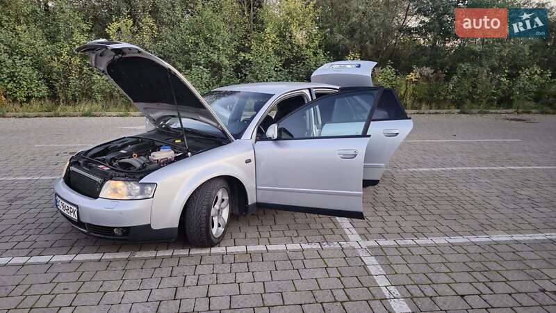 Седан Audi A4 2001 в Пустомытах
