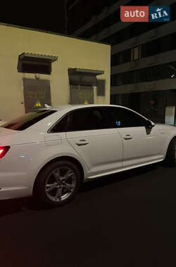 Седан Audi A4 2018 в Киеве